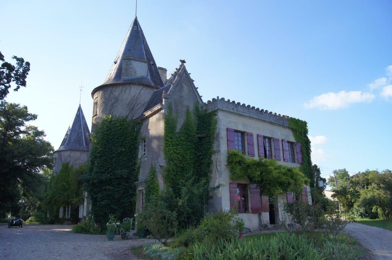 Maison De Bastien Lugon et l'Ile du Carney Ngoại thất bức ảnh